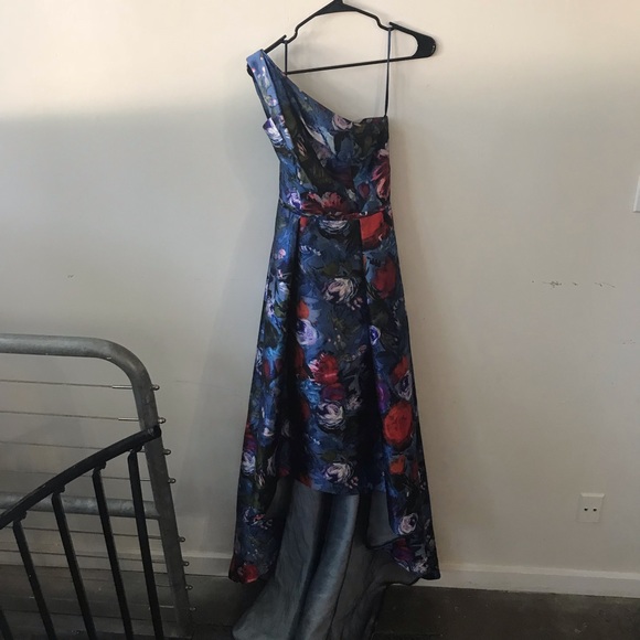 Pamella Roland Jacquard Floral Gown with train - Picture 2 of 5